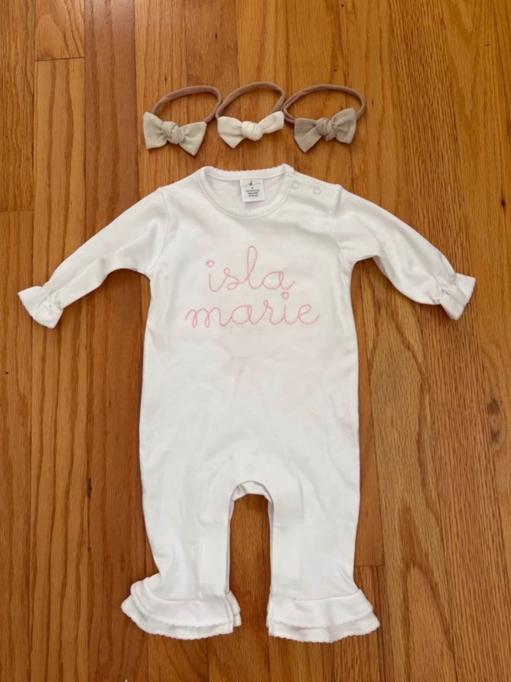 Never worn - Custom embroidered Isla Marie NB outfit & 3 headbands